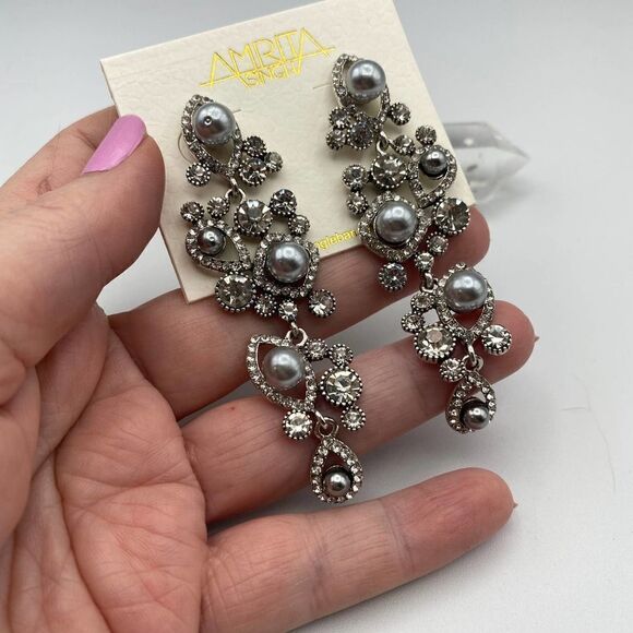 Amrita Singh Ophelia Austrian Crystal Pearl Earrings - Picture 6 of 7